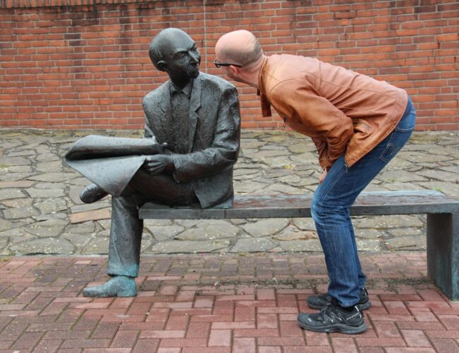 Nehézségeid vannak a csevegéssel? Ez a 30 kérdés segíthet!