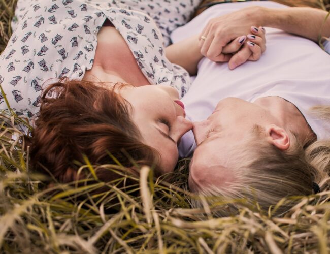 Fantáziálnak heteró nők más nőkről? A kutatások szerint gyakrabban, mint gondolnánk